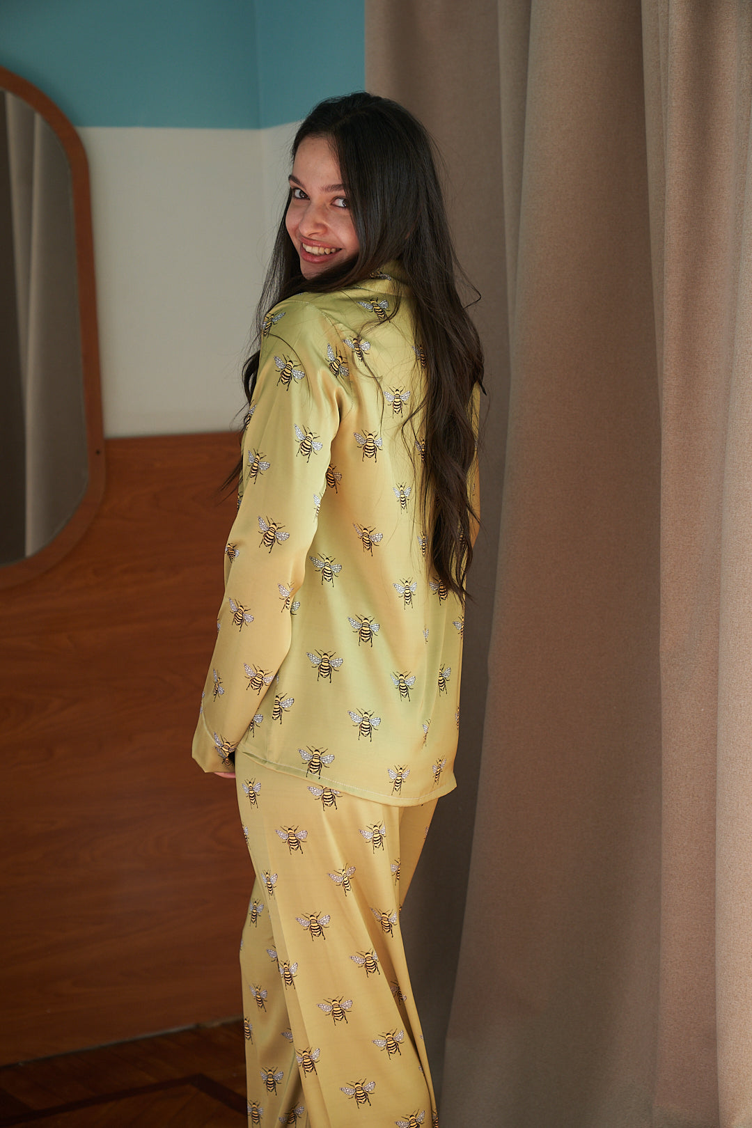 Bee Printed PJ in olive