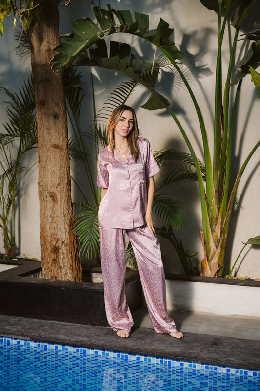 Chic Chita in Rose Gold