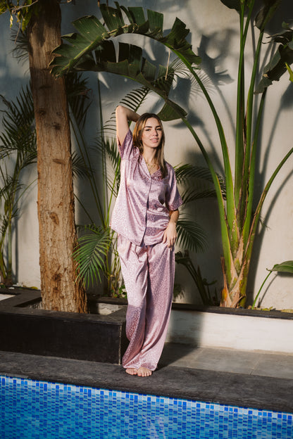 Chic Chita in Rose Gold