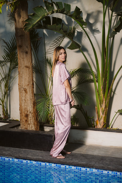 Chic Chita in Rose Gold