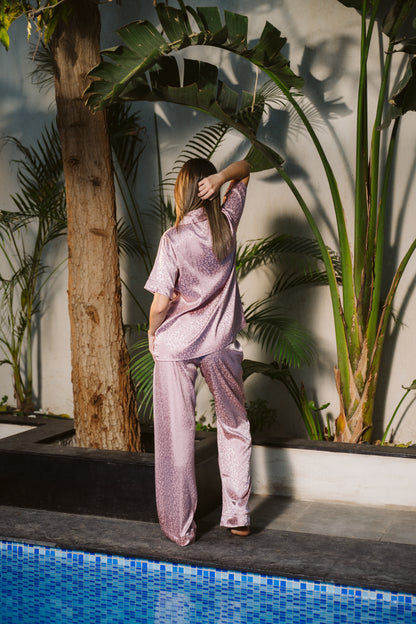 Chic Chita in Rose Gold